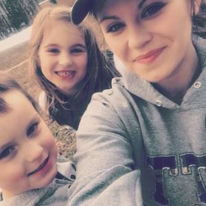 Meet your Posher, Briana